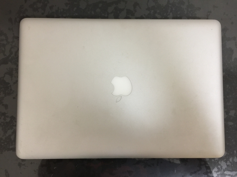 Apple MacBook Pro MC721J/A A1286 Core i7/15インチ/Windows 10 Pro