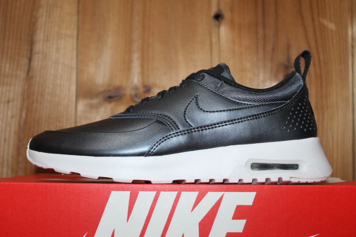 特価即決】 新品☆NIKE☆AIR MAX THEA SE 23cm☆ナイキ エアマックスシア