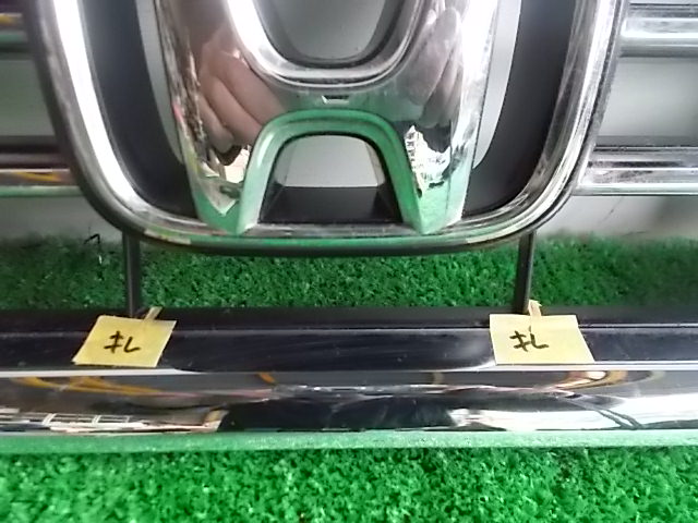 44910◇HM1/HM2 バモス 純正 フロントグリル71121-S8R-003 ◇