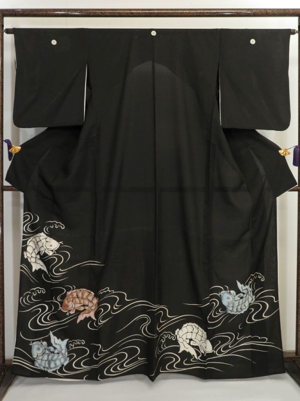【格安，定番】 574Maychhara 長寸 高級夏物 絽 留袖着物 手刺繍 鯉模様 黒 アンティーク ことこと屋(留袖)｜売買されたオークション情報、yahooの商品情報をアーカイブ公開 - オークファン 留袖