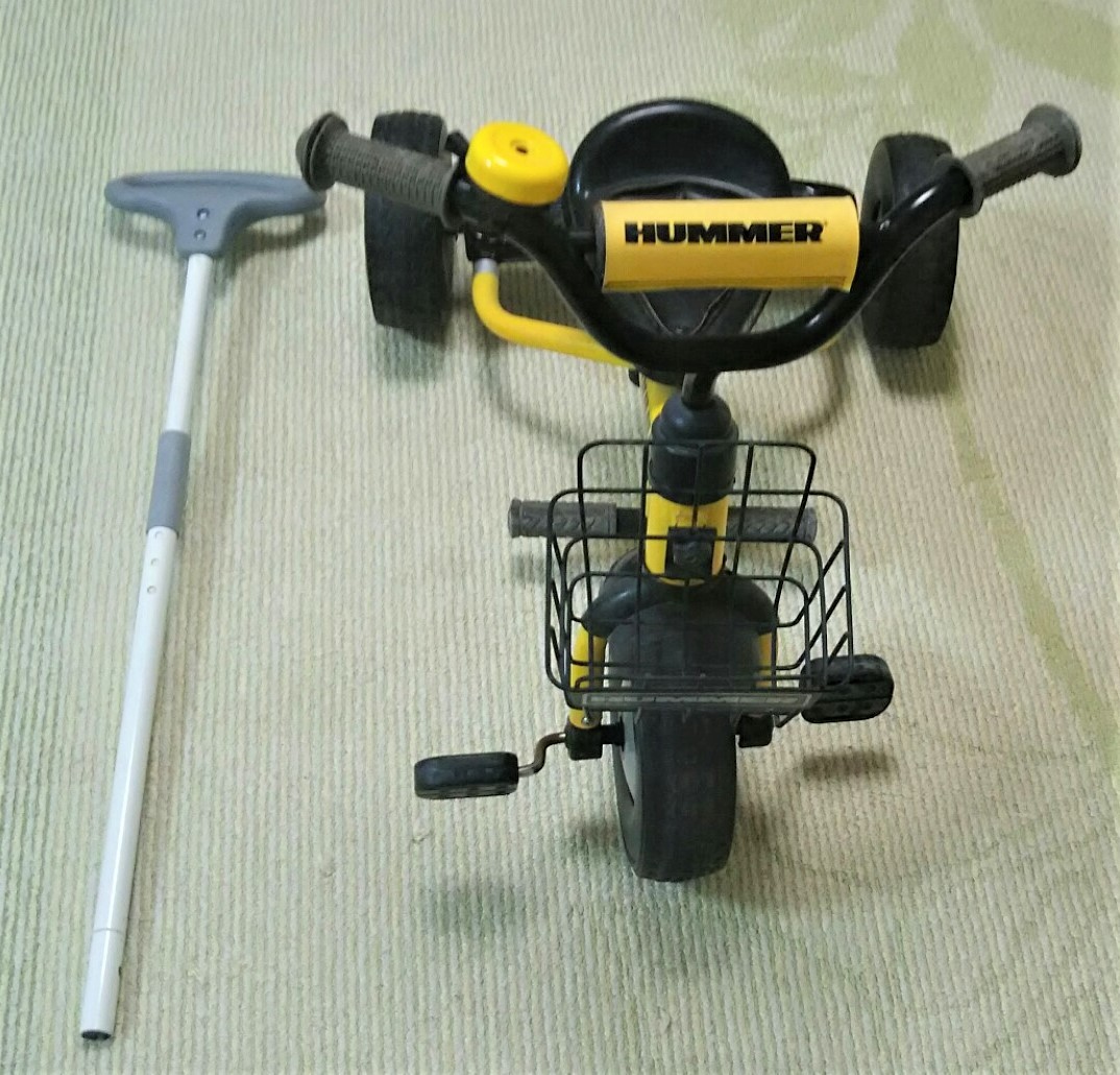 HUMMER 三輪車 イエロー 幼児・子供用三輪車 ハンドル連動手押し棒付き