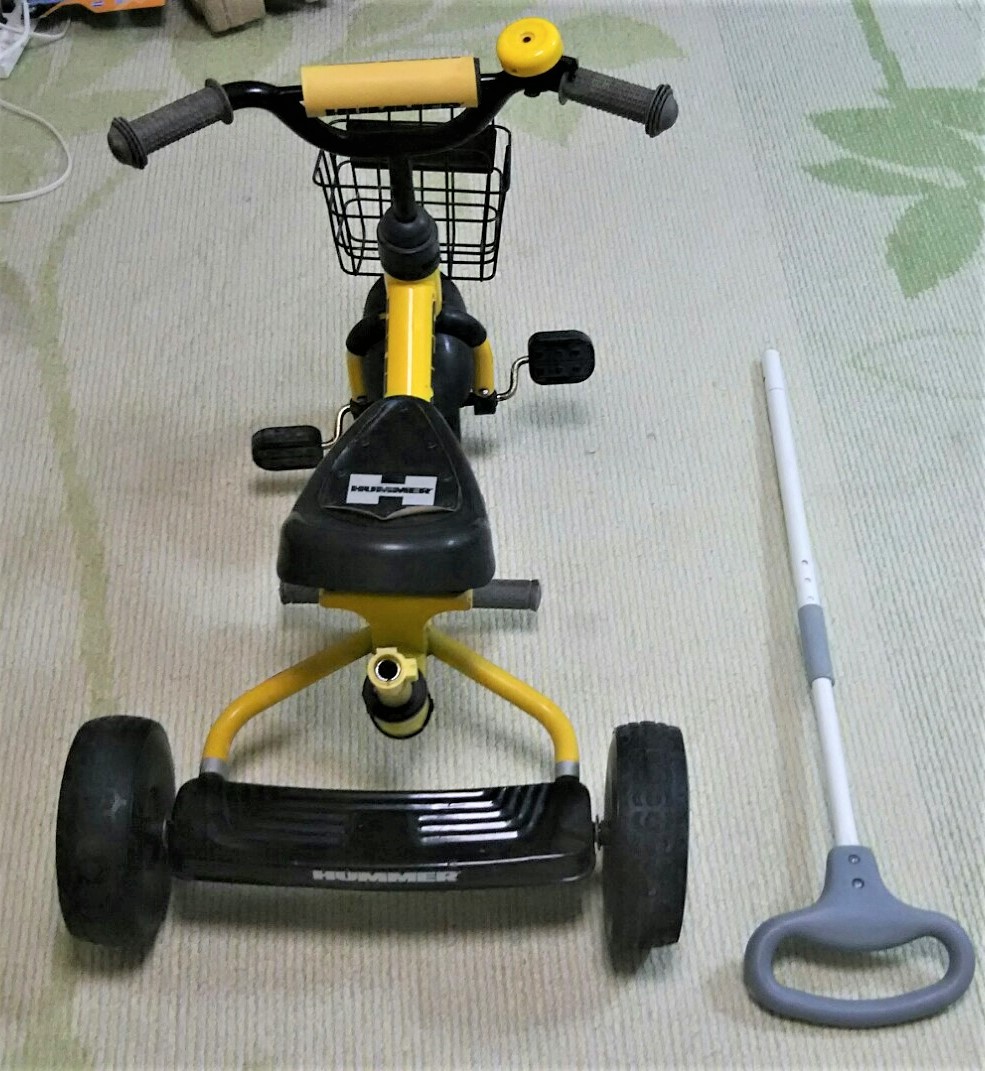 HUMMER 三輪車 イエロー 幼児・子供用三輪車 ハンドル連動手押し棒付き