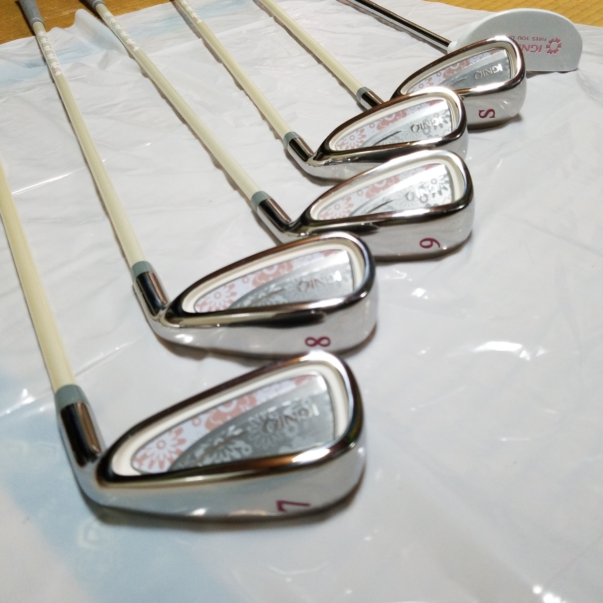 美品 IGNIO イグニオ 豪華8本セット IGNIO イグニオ レディースゴルフ