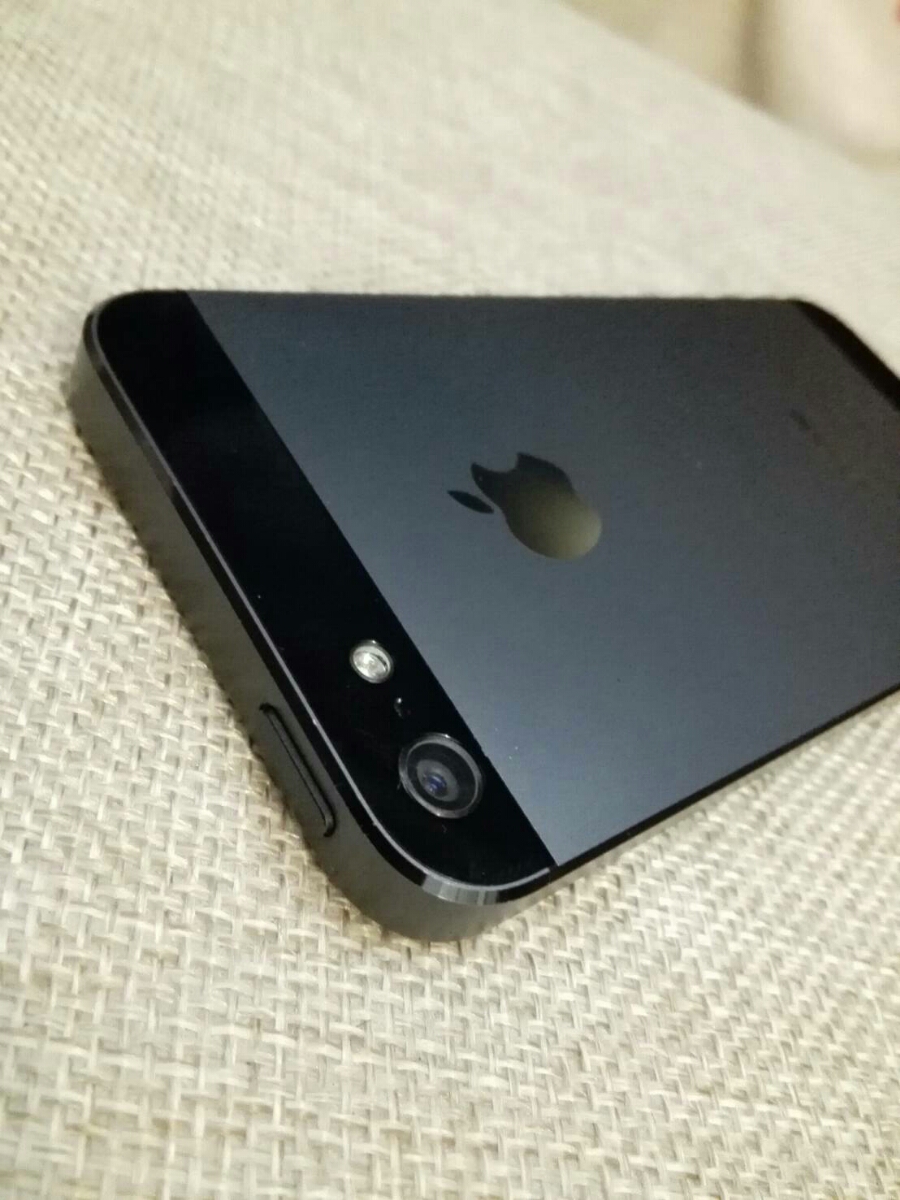 美品　iPhone5 SoftBank　ブラック&スレート_1