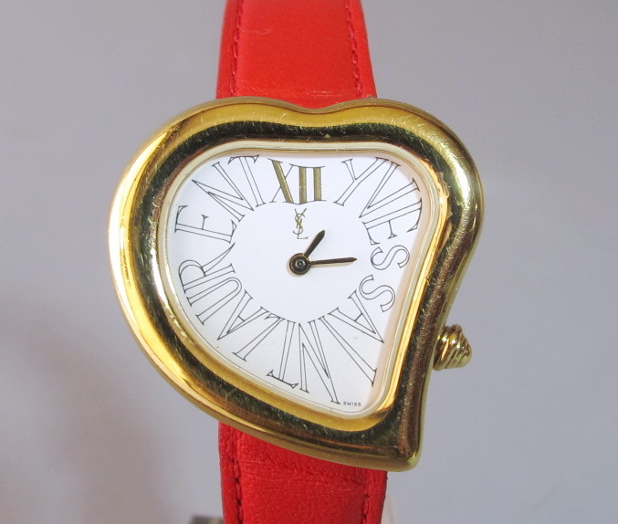 ☆良品 イブサンローラン ハートモチーフ クォーツ 腕時計 Yves Saint