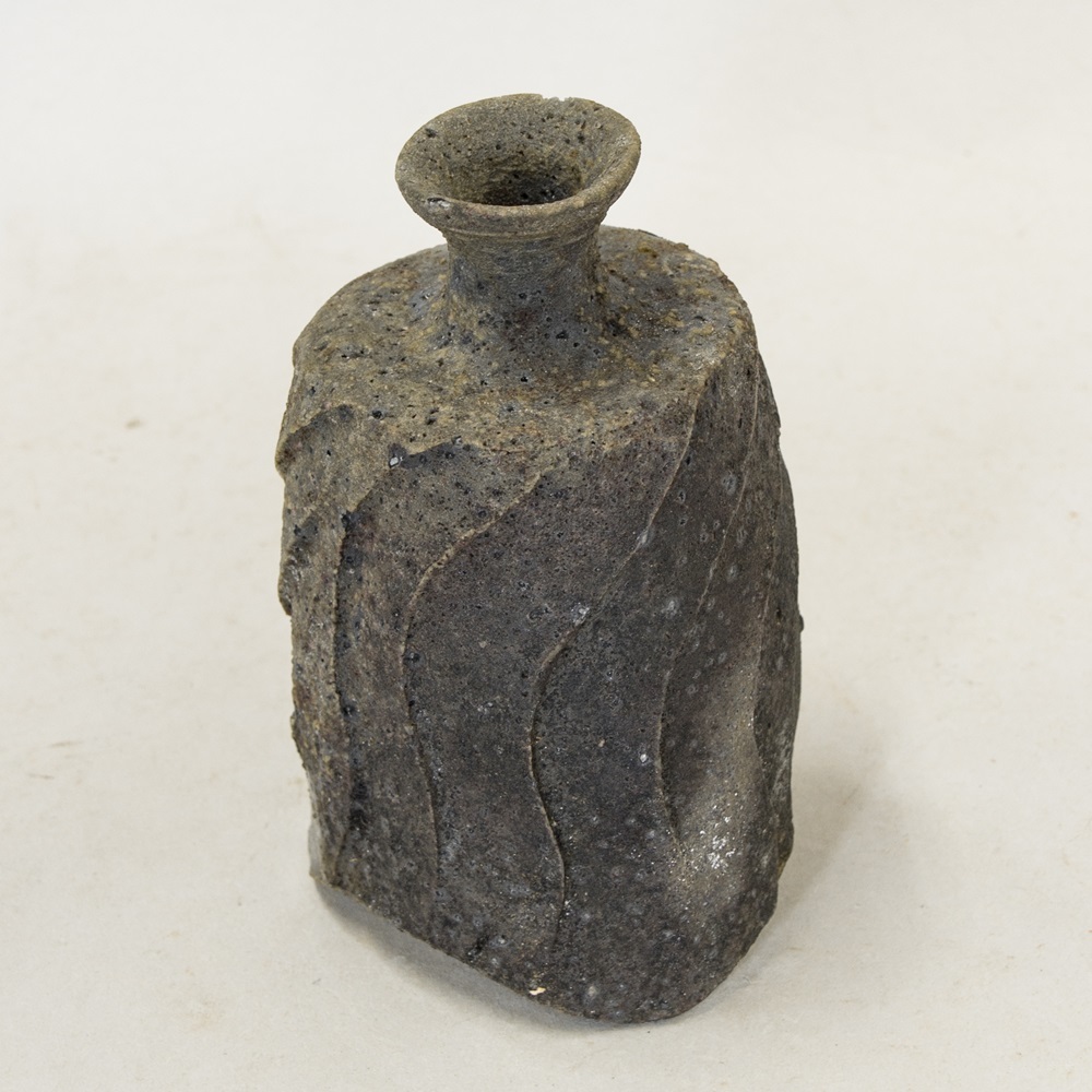 備前焼□山下譲治 作□ 備前 ぐい呑 共箱 窯変 酒器 酒杯 酒盃 盃 東京