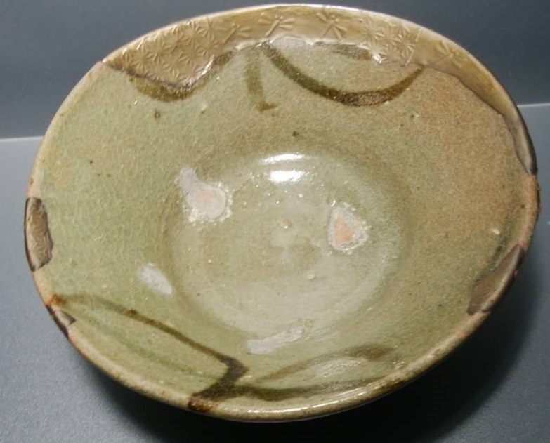 うさぎの絵柄 平茶碗 約12cm 絵唐津平茶碗 骨董品 オフィシャル