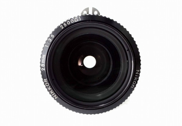 ☆極上美品☆ニコン Nikon Ai NIKKOR 28mm F3.5 マニュアルフォーカス