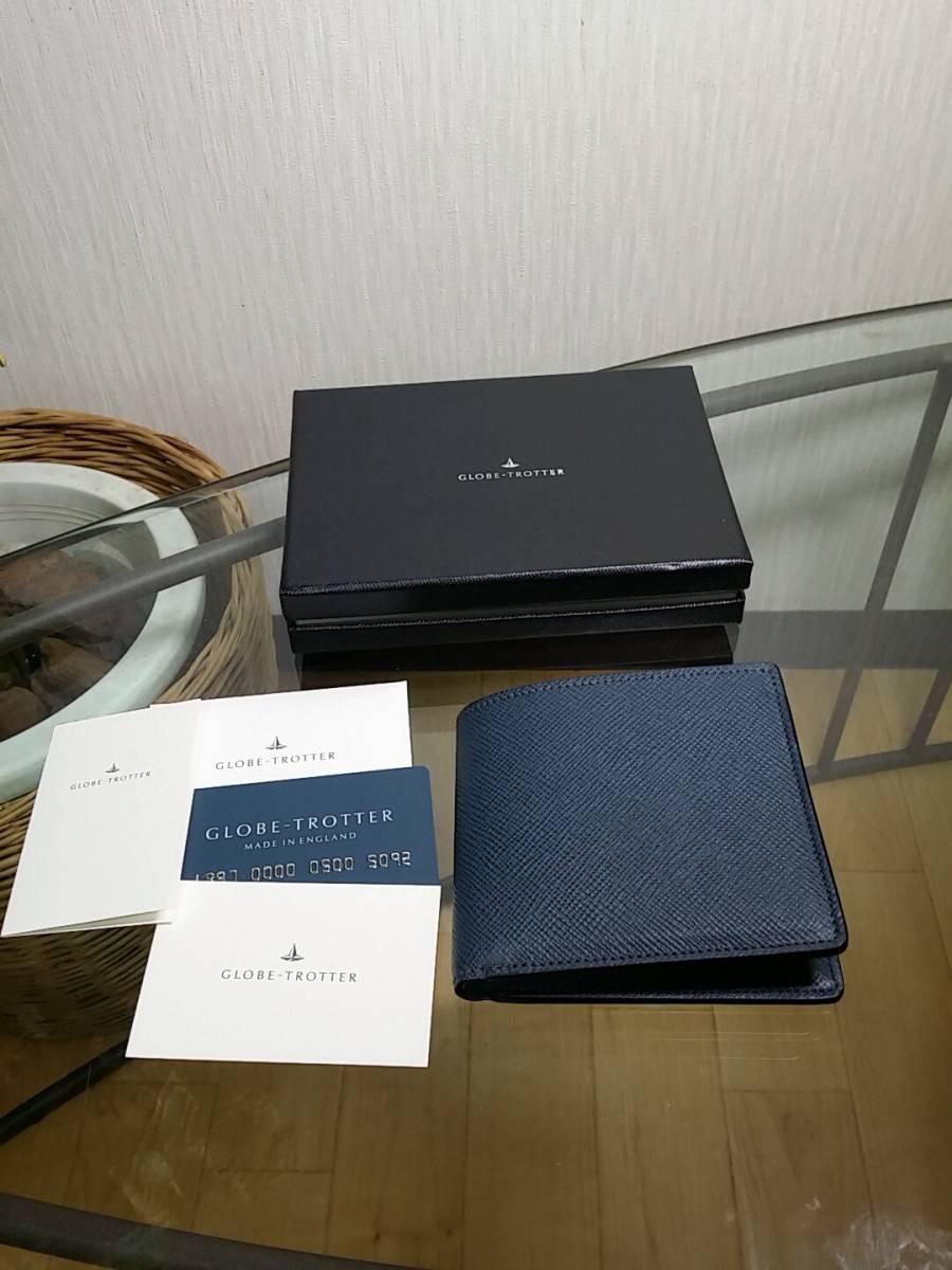 グローブトロッター/GLOBE TROTTER　二つ折り財布　MADE IN ENGLAND 　ネイビー　新品