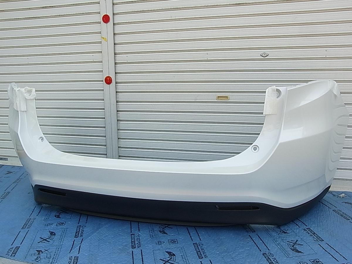 ハリアー　ZSU60W　60系　後期　リアバンパー　070　52159-48240-A0 ハリアー ZSU60W リアバンパー 0 TRD リヤバンパースポイラー