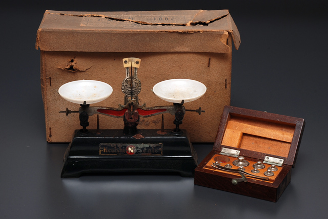 Negishi Scale 上皿天秤(100g) store – アンティーク towi zakka