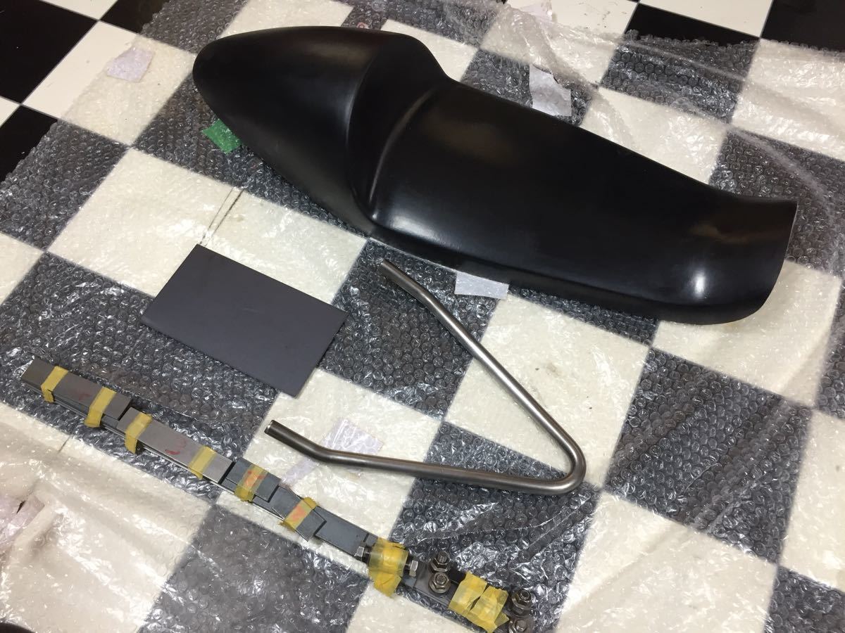 ナイスモーターサイクル TTシート 未使用品 TTカウルシート ハーレー 