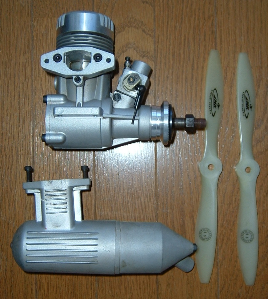 O.S.エンジン　MAX-108FSR　未使用品_2