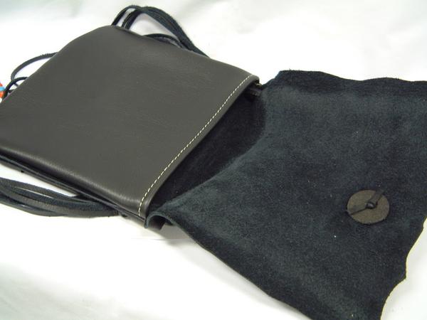 【レザー館】本革 メディスンバック 　黒 新品
