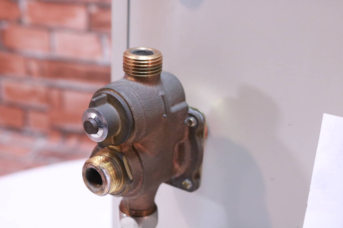 小型電気温水器 INAX EHP-13R 貯湯量13リットル 洗面所など□(A5658