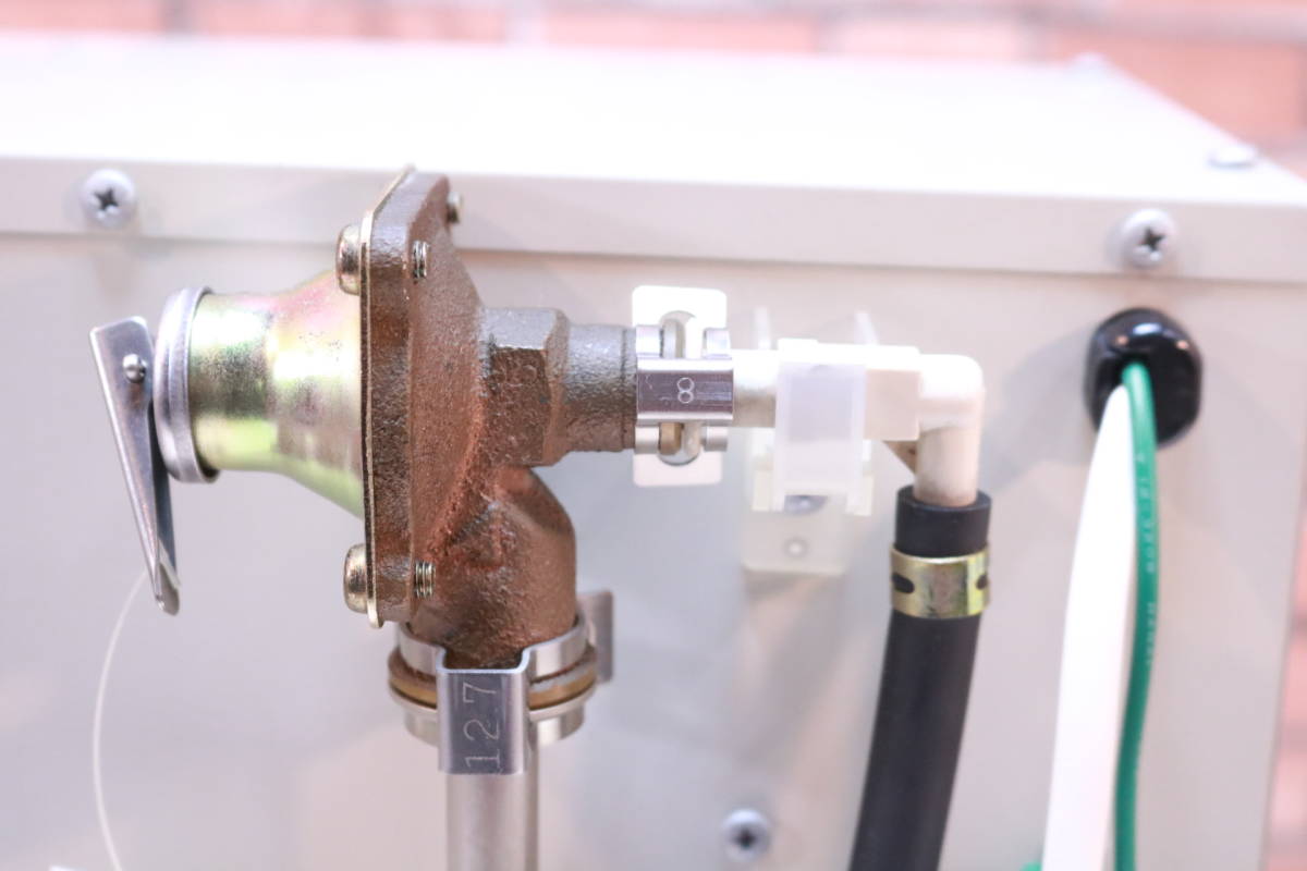 小型電気温水器 INAX EHP-13R 貯湯量13リットル 洗面所など□(A5658