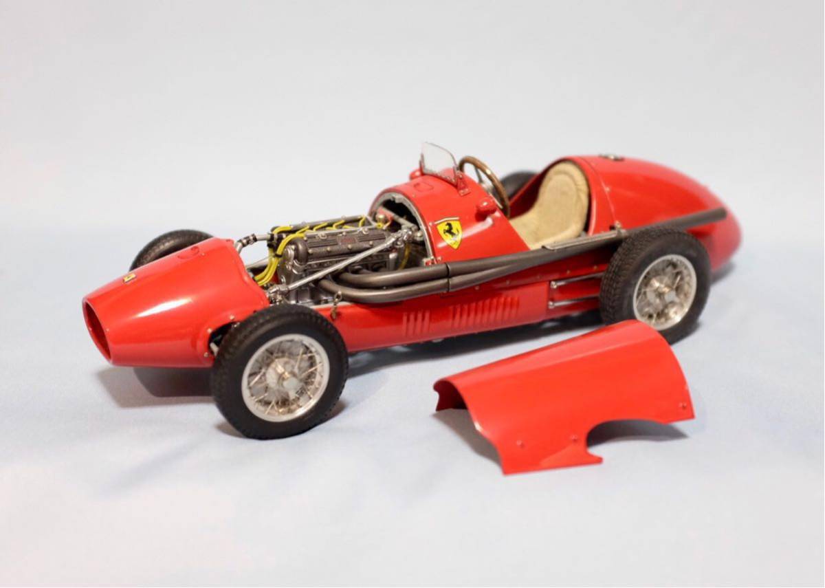 激安大特価，爆買い パガーニ ゾンダ レボリューション 1/43 ミニカー