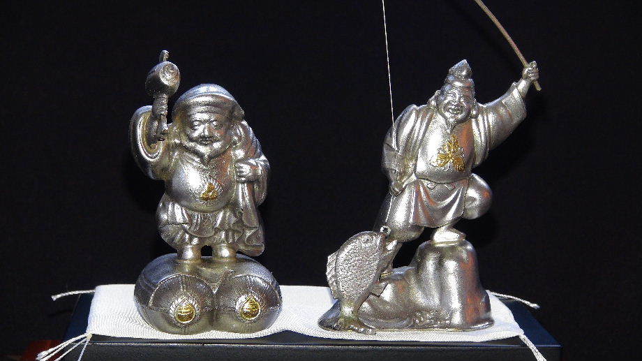 豊富な，得価 銀製 恵比寿 大黒置物 重量約148g ガラスケース入り(置物)｜売買されたオークション情報、yahooの商品情報をアーカイブ公開 - オークファン 置物