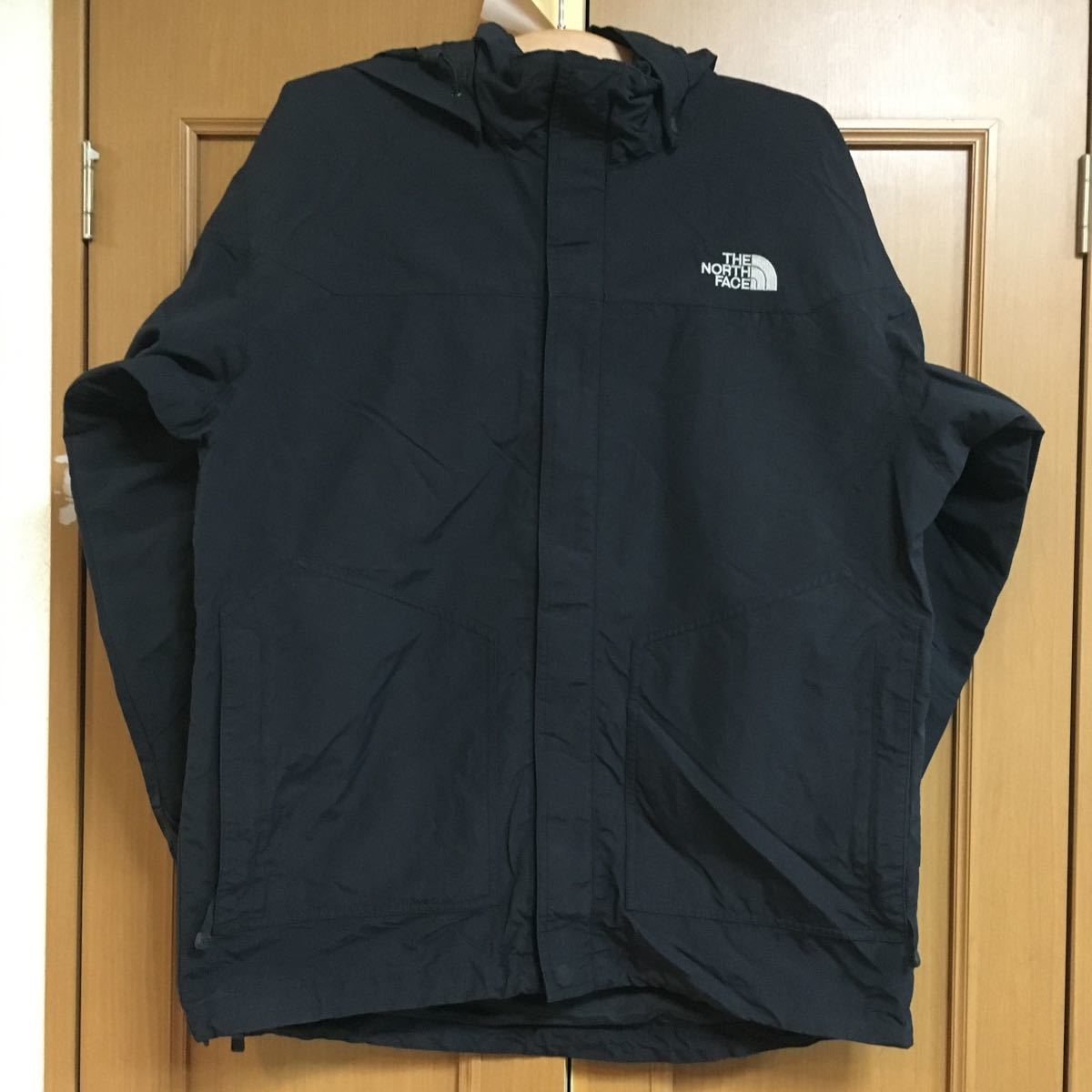 数量限定，SALE ノースフェイス定番ナイロンパーカー ブラックMサイズ(Mサイズ)｜売買されたオークション情報、yahooの商品情報をアーカイブ公開 - オークファン 男性用