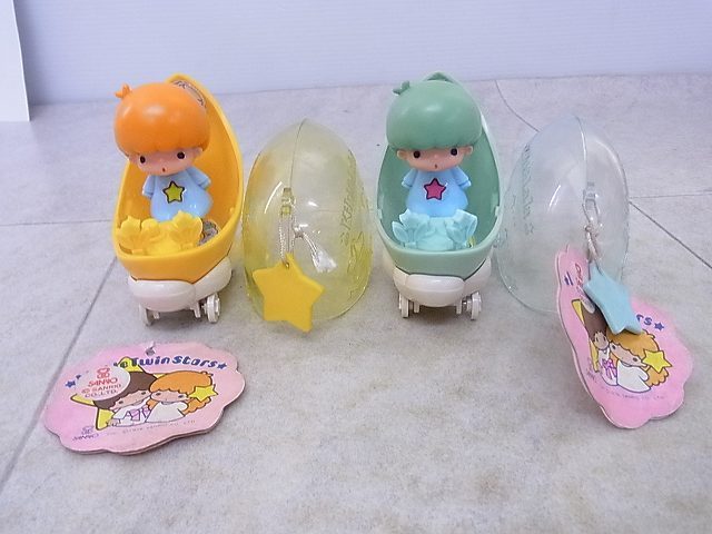 サンリオ リトルツインスターズ キキララのちいさなくるま 月のくるま