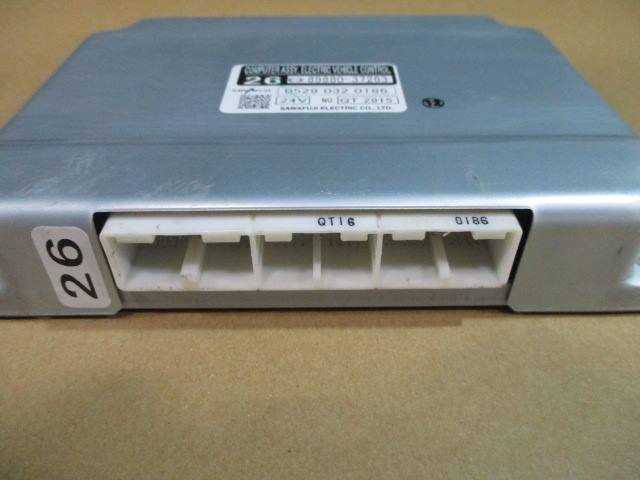 Z デュトロ | N04CT 42110-37C60 中古 TKG-XZU620T Rホーシングケース