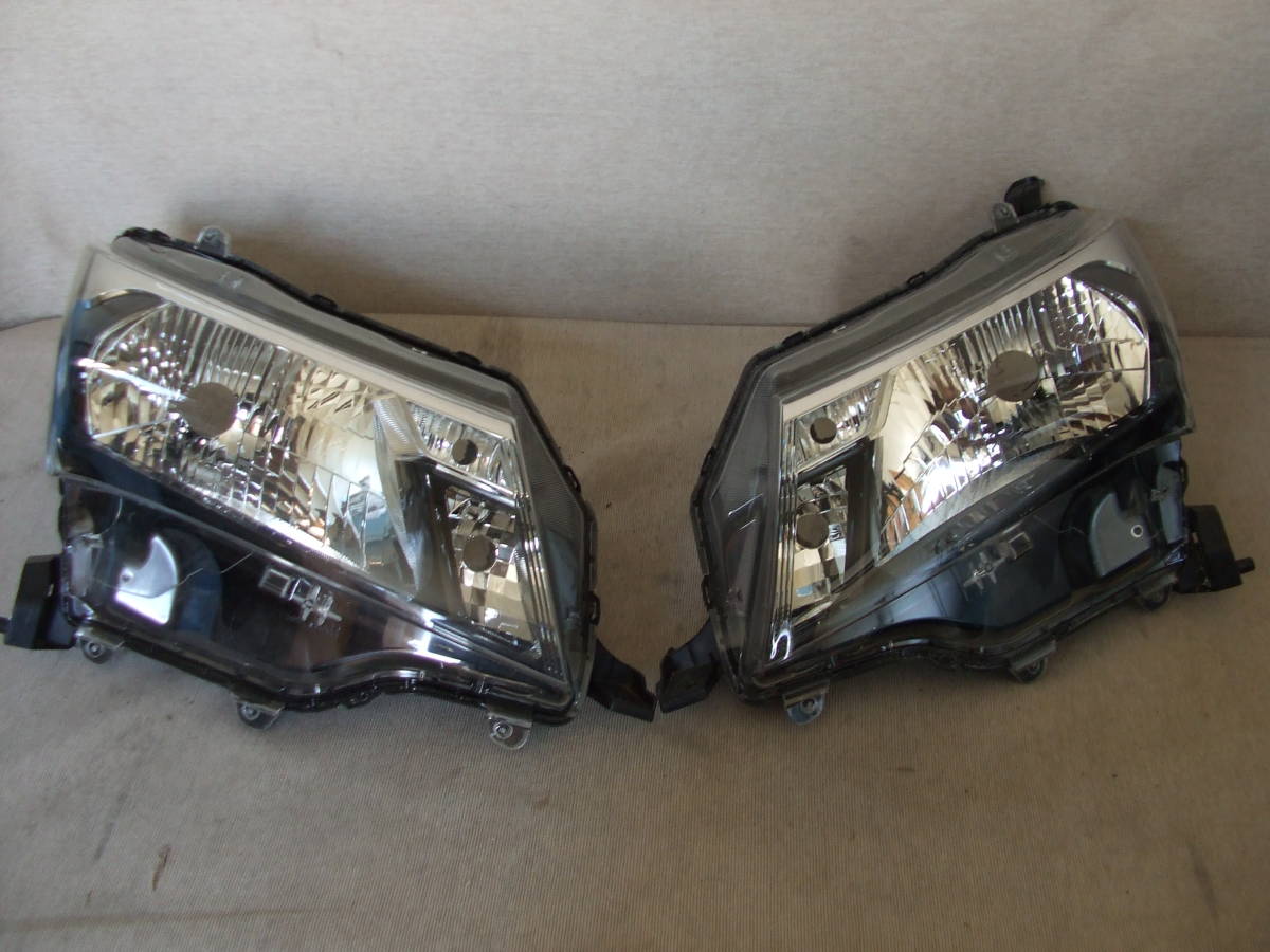 タンク M900A 純正 左右 ヘッドライト STANLEY W3919