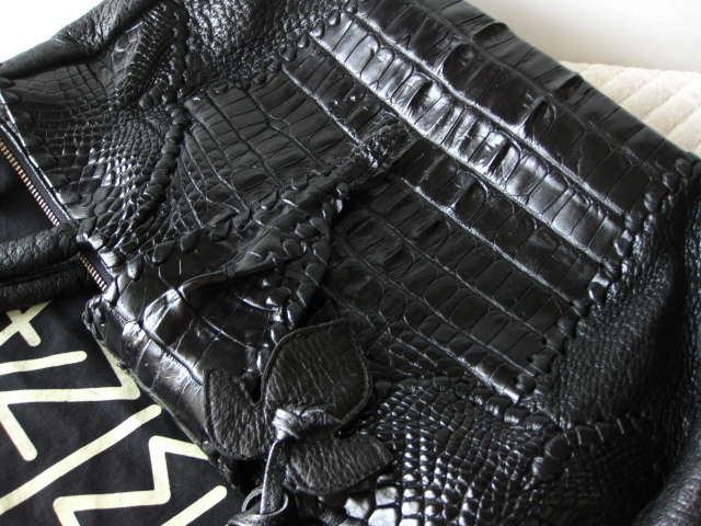 ポイント5倍イビサ公式 IBIZA イビザ 最高級チャーム付きクロコダイル