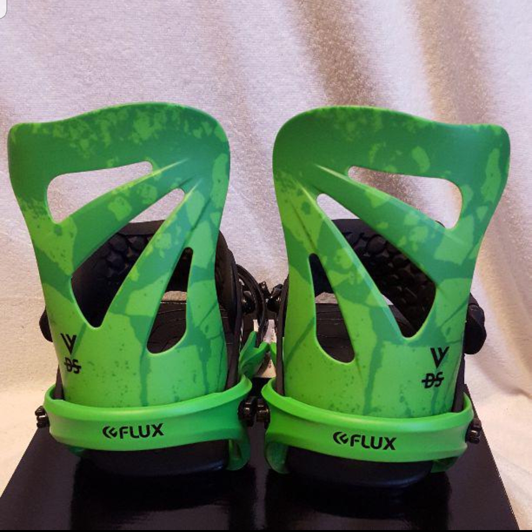 flux 【新品未使用】 国内正規品 メーカー保証付き 17-18 FLUX DS GREEN M