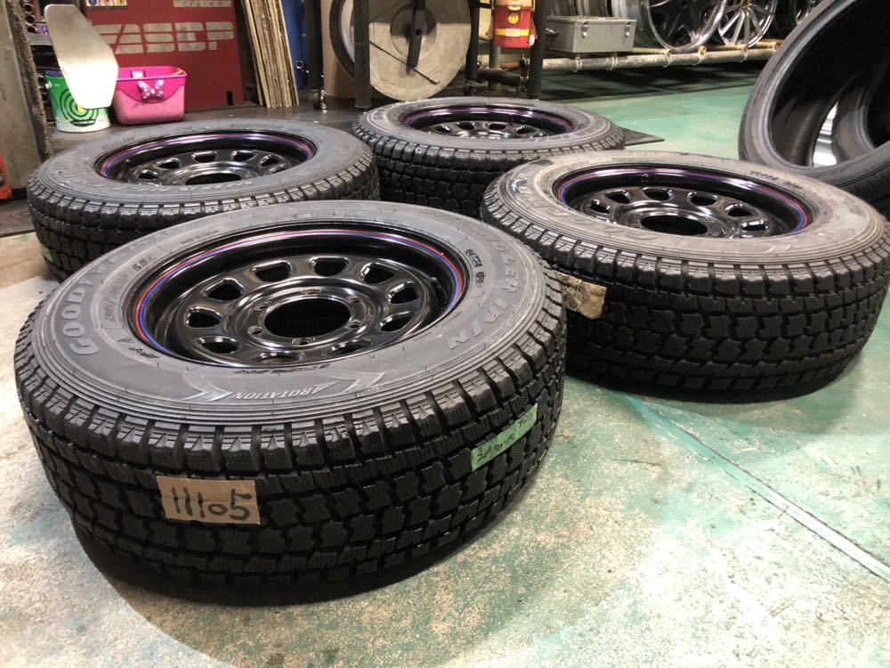 デイトナ 15inch 6.5j+35 × GY 205/70R15 PCD139.7 6穴 ハイエース 