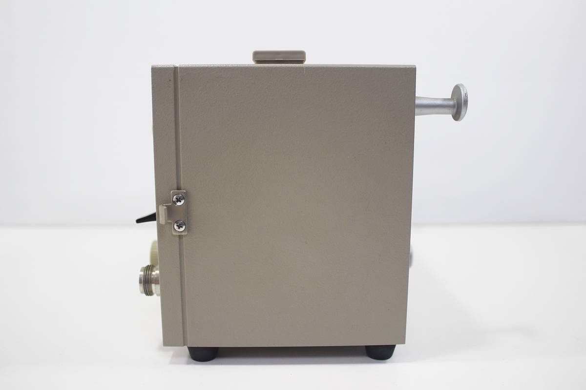 ☆ Anritsu SIGNAL GENERATOR MG724B1 2.45GHz-2.7GHz /取説他付/信号発生器/アンリツ