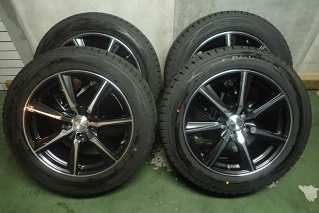 美品! ハリアー 等 2017年製スタッドレス バリ目! ダンロップウィンターマックスSJ8 235/55R18 中古品4本セット