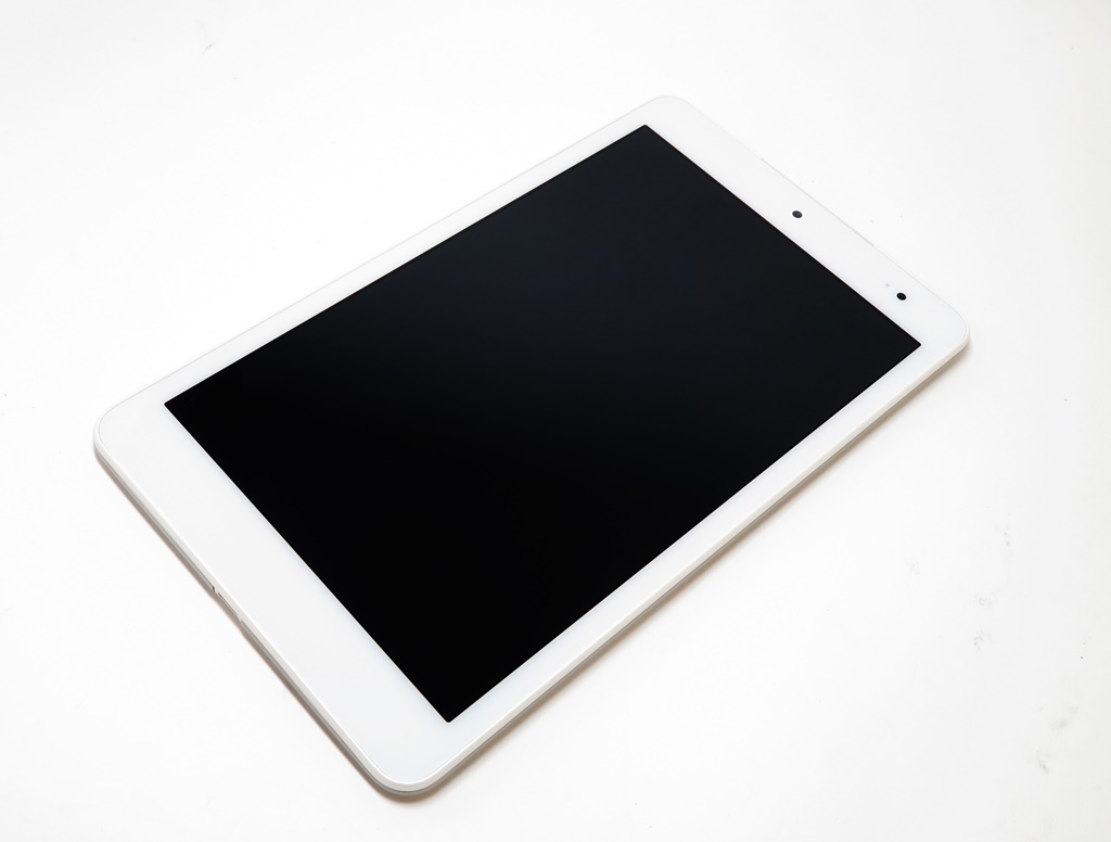 tab QZ8 Qua KYT32 KYOCERA オフホワイト KYT32SWA au Tab ｵﾌﾎﾜｲﾄ au