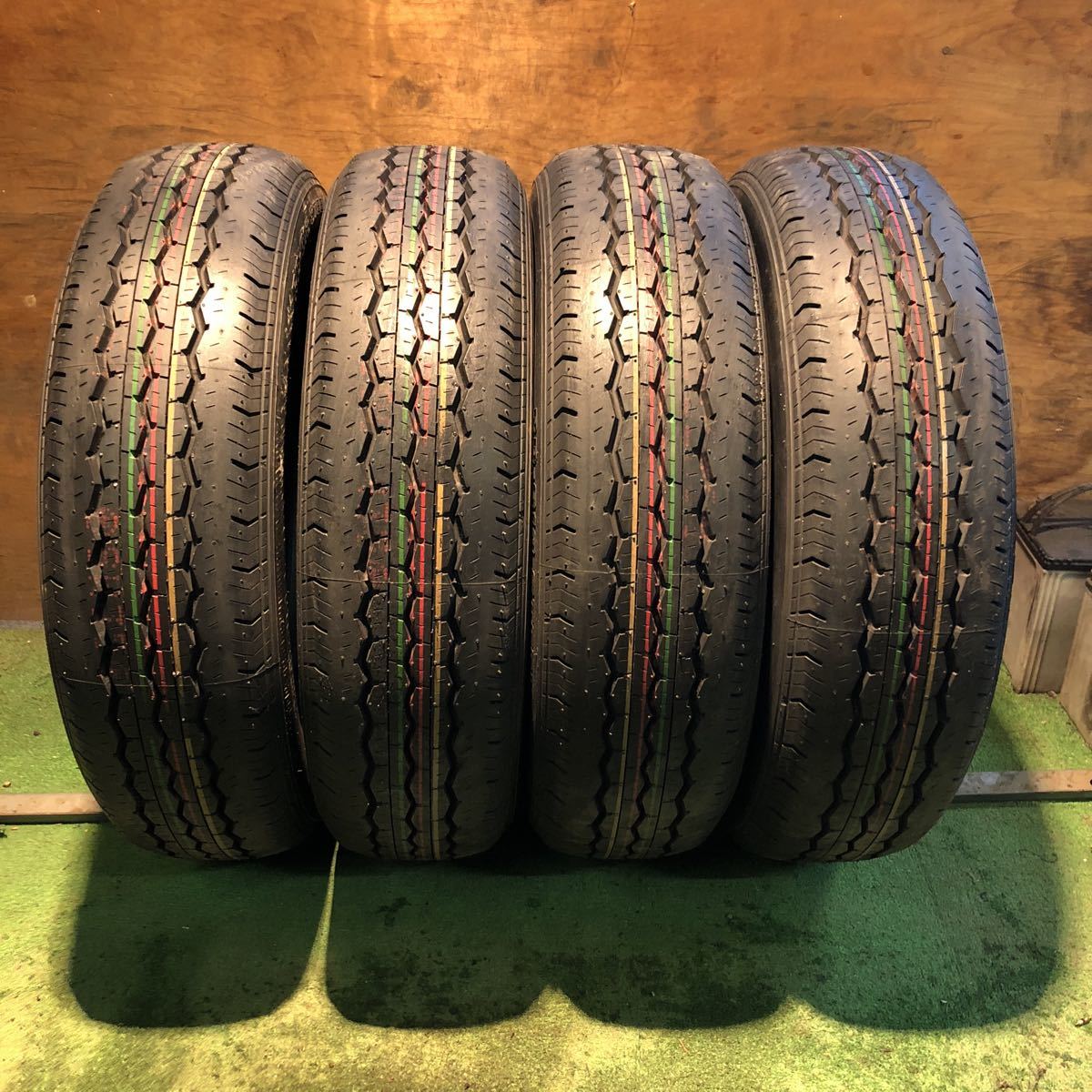 新車外し 195/80r15 107/105L LT BRIDGESTONE 夏タイヤ4本セット バリ 