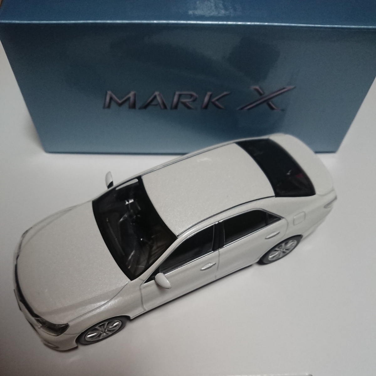 1/30 トヨタ 新型マークX MARK X 非売品 カラーサンプル ミニカー