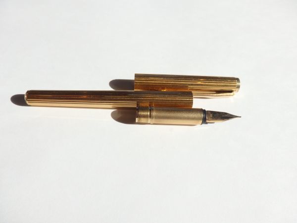 SALE，定番 モンブラン万年筆 ノブレス 金 ペン先：14金 585 F～M程度