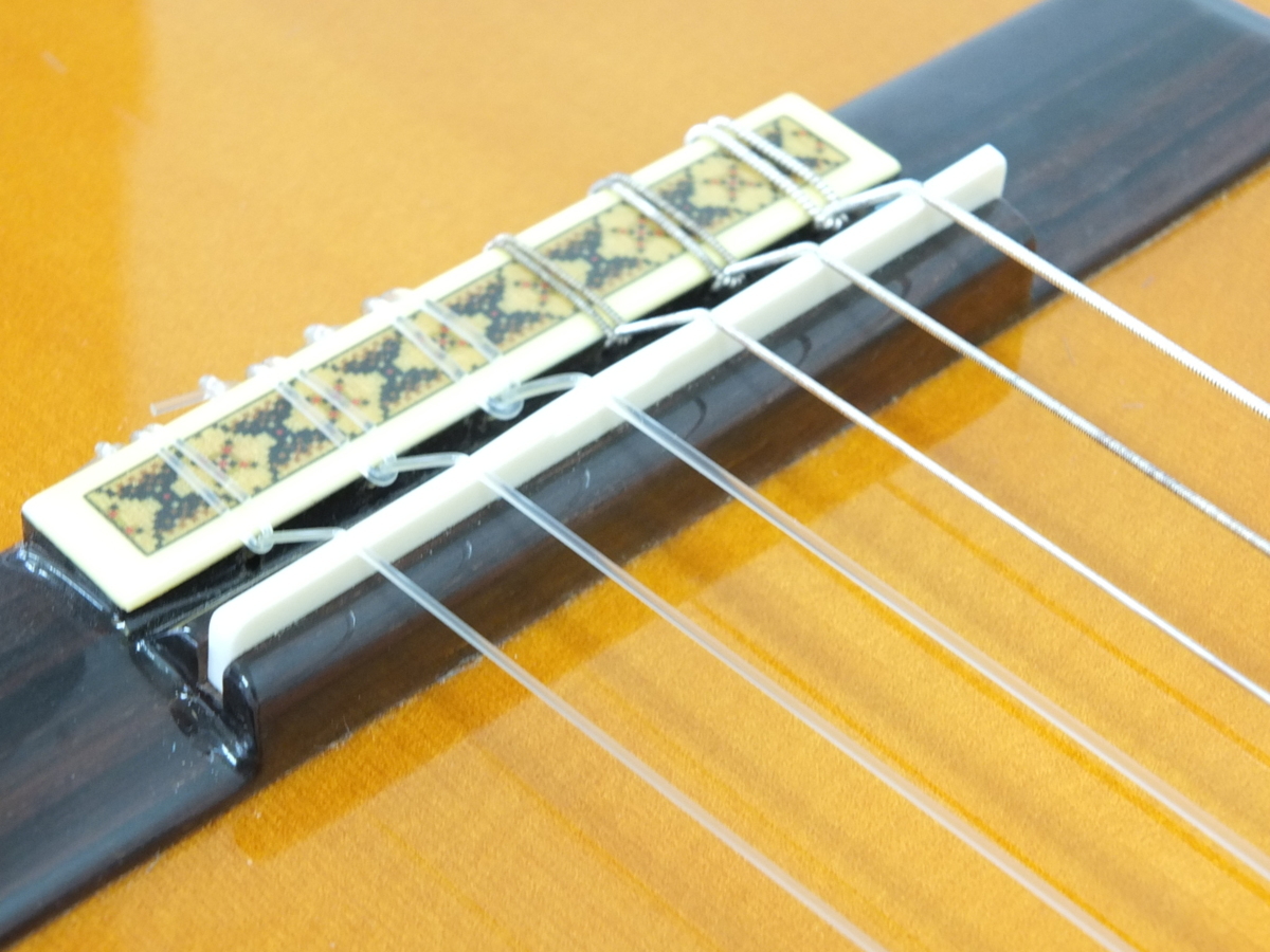 YAMAHA クラシックギター GC-16 Grand Concert ヤマハ - 入門者にも 