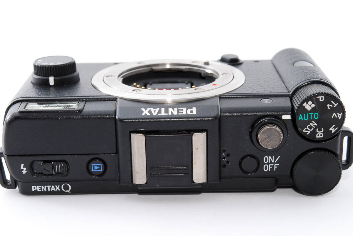 2449☆ 美品 ☆ ペンタックス PENTAX Q ボディ ミラーレス一眼 【公式