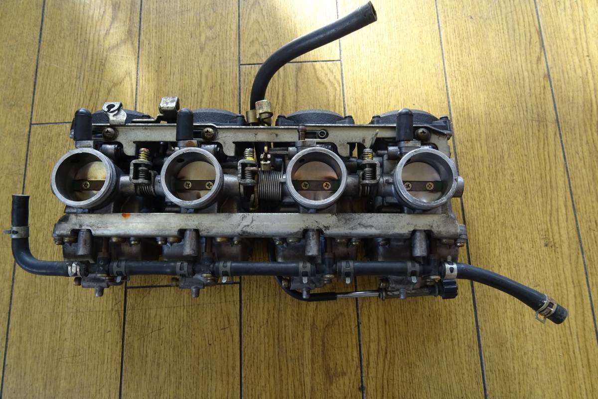 カワサキ GPZ900R 純正キャブレター GPZ900R 純正キャブレター 