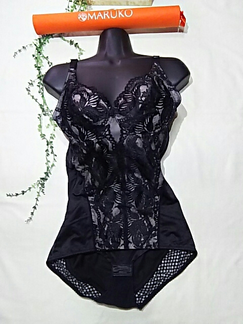 ◇ダイアナ ボディスーツ グレイスピンク C95EL