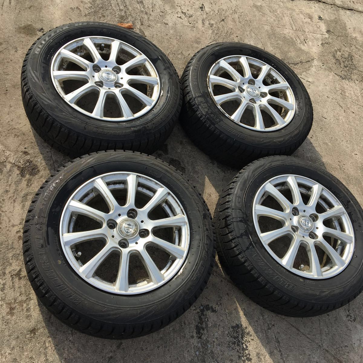 スタッドレスタイヤ ホイールセットの通販 175／65R14 古いけど未走行 