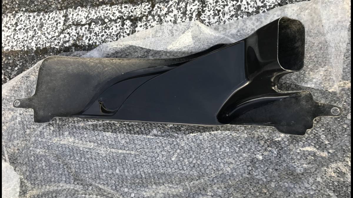 【ワケあり】TOM'S 30 31セルシオ用 カーボンエアインテーク_2