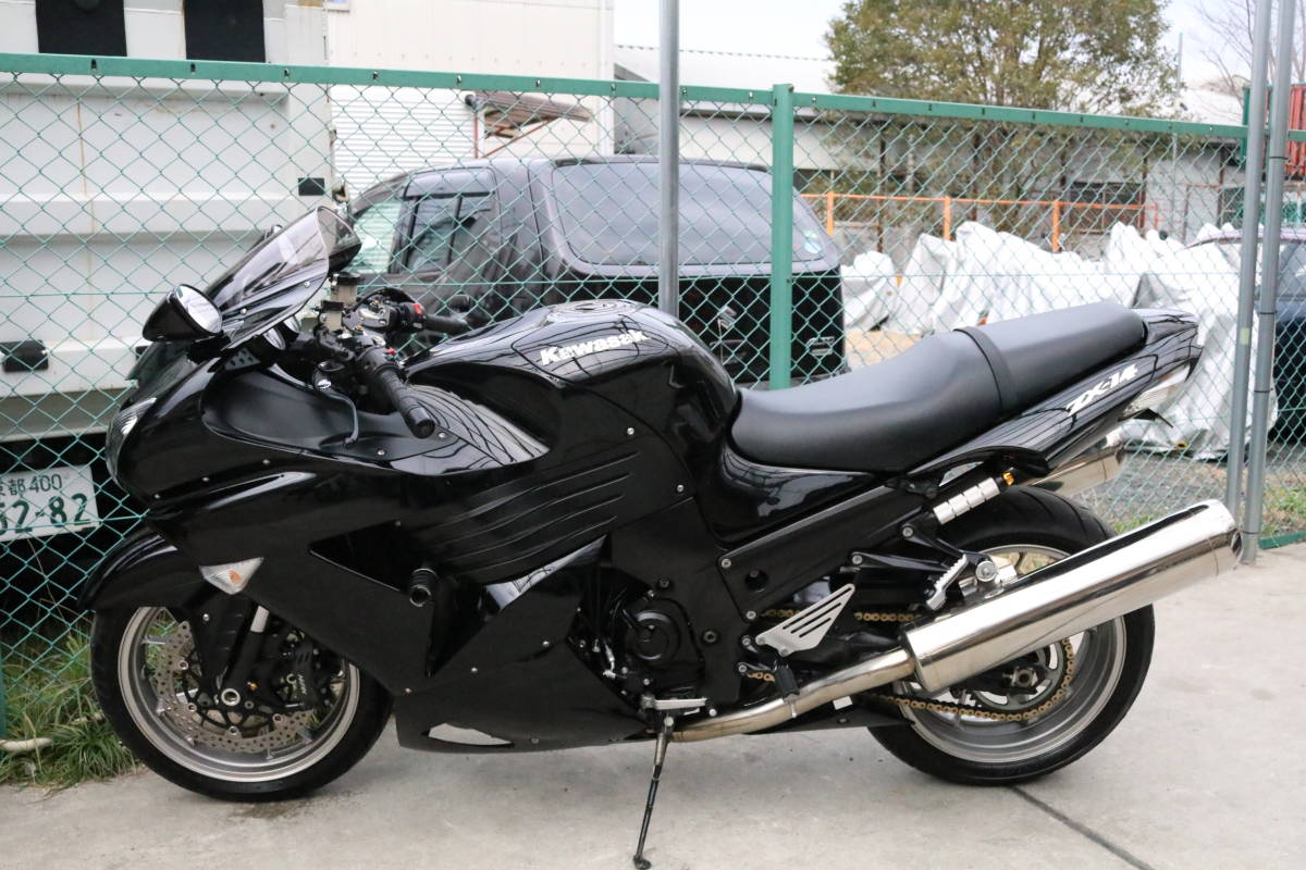 Ninja ZX-14R | カワサキ kawasaki 優良中古車自然吸気のモンスター ZX