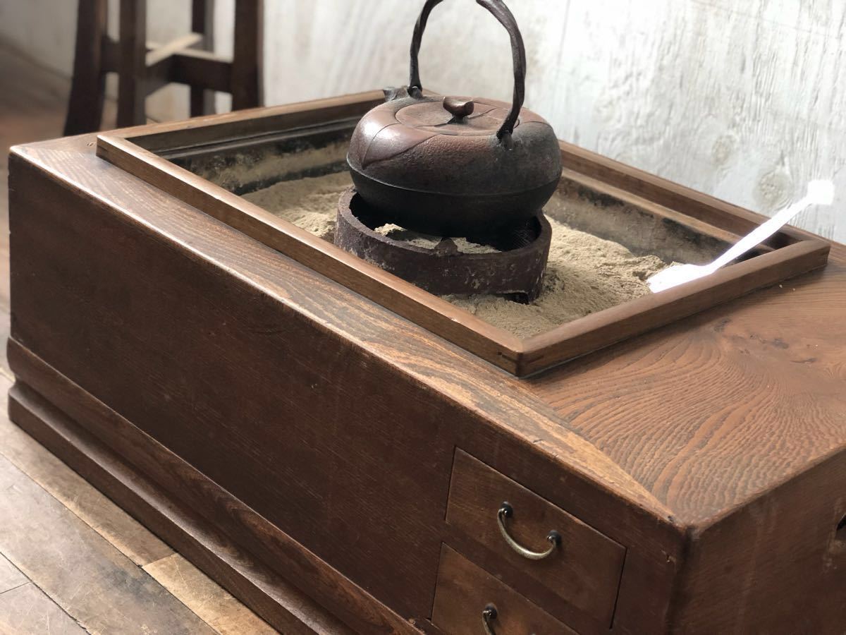 ☆長火鉢・熱燗2個他銅板.引き出し5個、エクセレント昭和レトロ骨董品