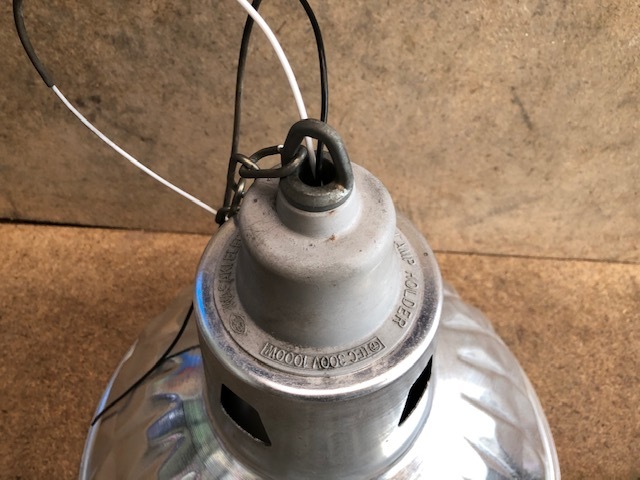 岩崎電気 高天井用照明器具 水銀灯 SAM-411 水銀灯安定器 H3CC2A41