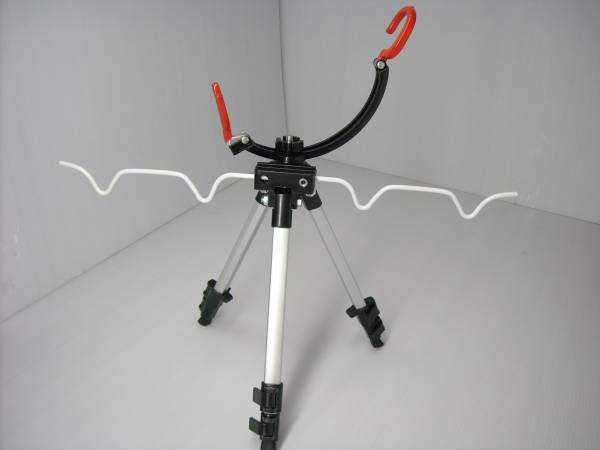 竿受 三脚三段 2ｗａｙ アルミ製 ヤエン 泳がせ釣り 竿立 竿掛け ロッド立て 竿置き 飲ませ ぶっこみ釣り ヤエン チヌ竿 売買されたオークション情報 Yahooの商品情報をアーカイブ公開 オークファン Aucfan Com