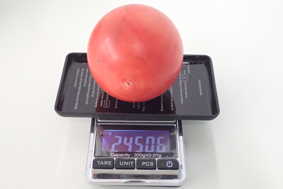 ビリヤード球　象牙風 赤白×4個 直径約6.2cm 重さ約987g 当時物 本象牙 ビリヤード 紅白四つ玉 直径6.2cm 総重量1002.01g 専用革ケース