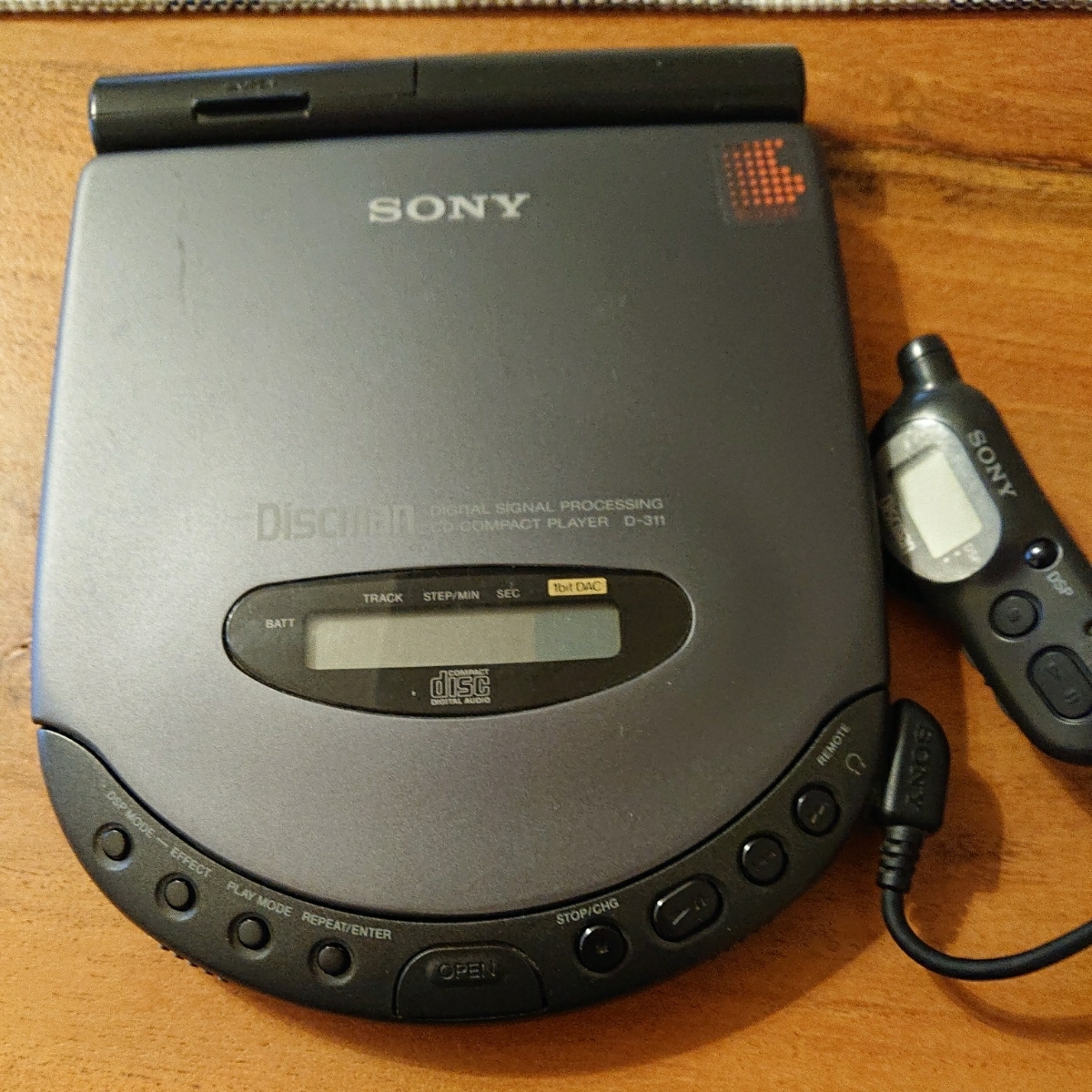 Discman D-311 Sony CD Player Portable RARE VINTAGE WORKING