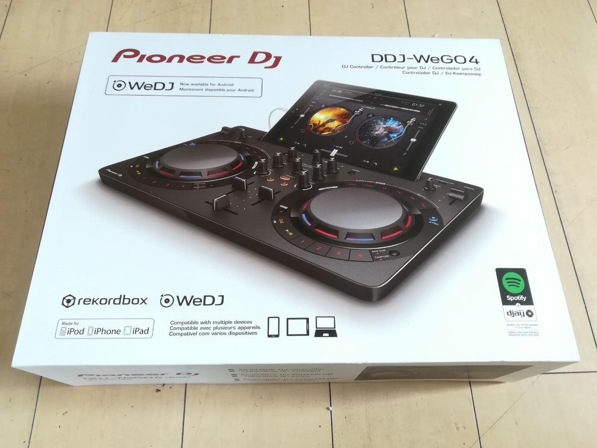 Vestax VMC-185XL ミキシングコントローラー通電確認済みジャンク品 Vestax VMC-185XL ミキシングコントローラー通電確認済みジャンク品