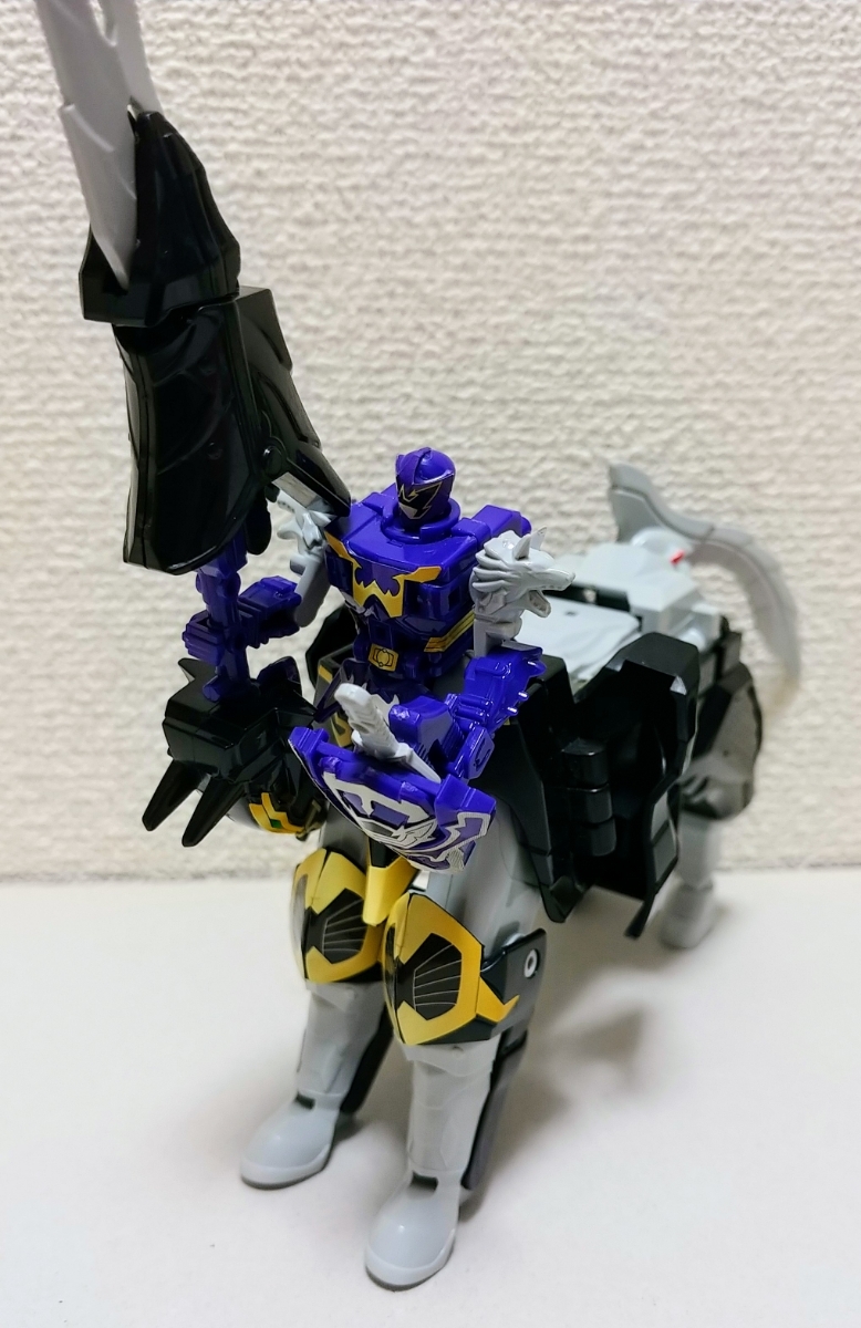 ウジ まとめ売り ウジ WOOZI まとめ売り - メルカリ