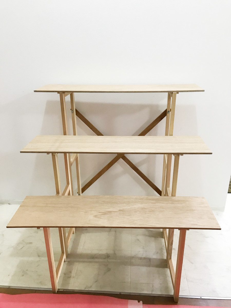 祭壇 三段 仏具 ★美品 仏壇・手元供養台木製三段・段違いメモリアルステージ：サンシェルフ